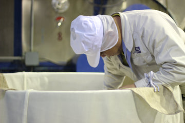 したたる一滴一滴を<br>集めた「雫酒」